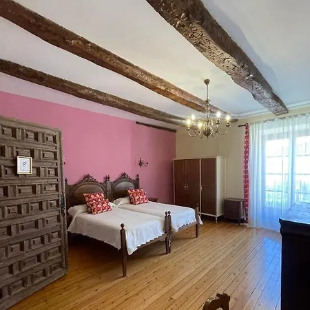 La De Pesquera Inn 4*