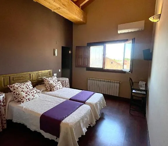 여관 La De Pesquera 4*